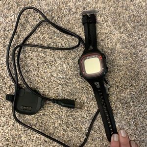 Garmin GPS Watch with charger (Forerunner10)
